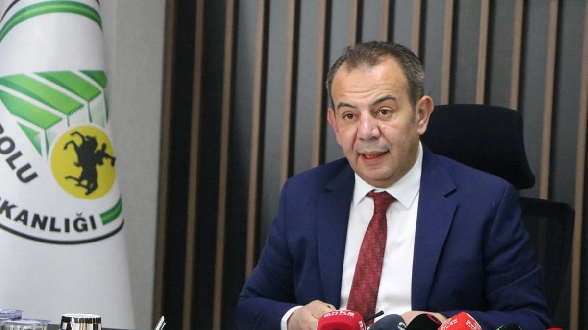 Tanju Özcan Duruşmada Fenalaştı: Bolu Belediyesi Davası'nda Sağlık Krizi