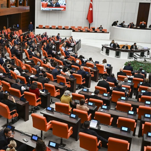Tarihi Çerçeve Yasa Meclis'ten Geçti
