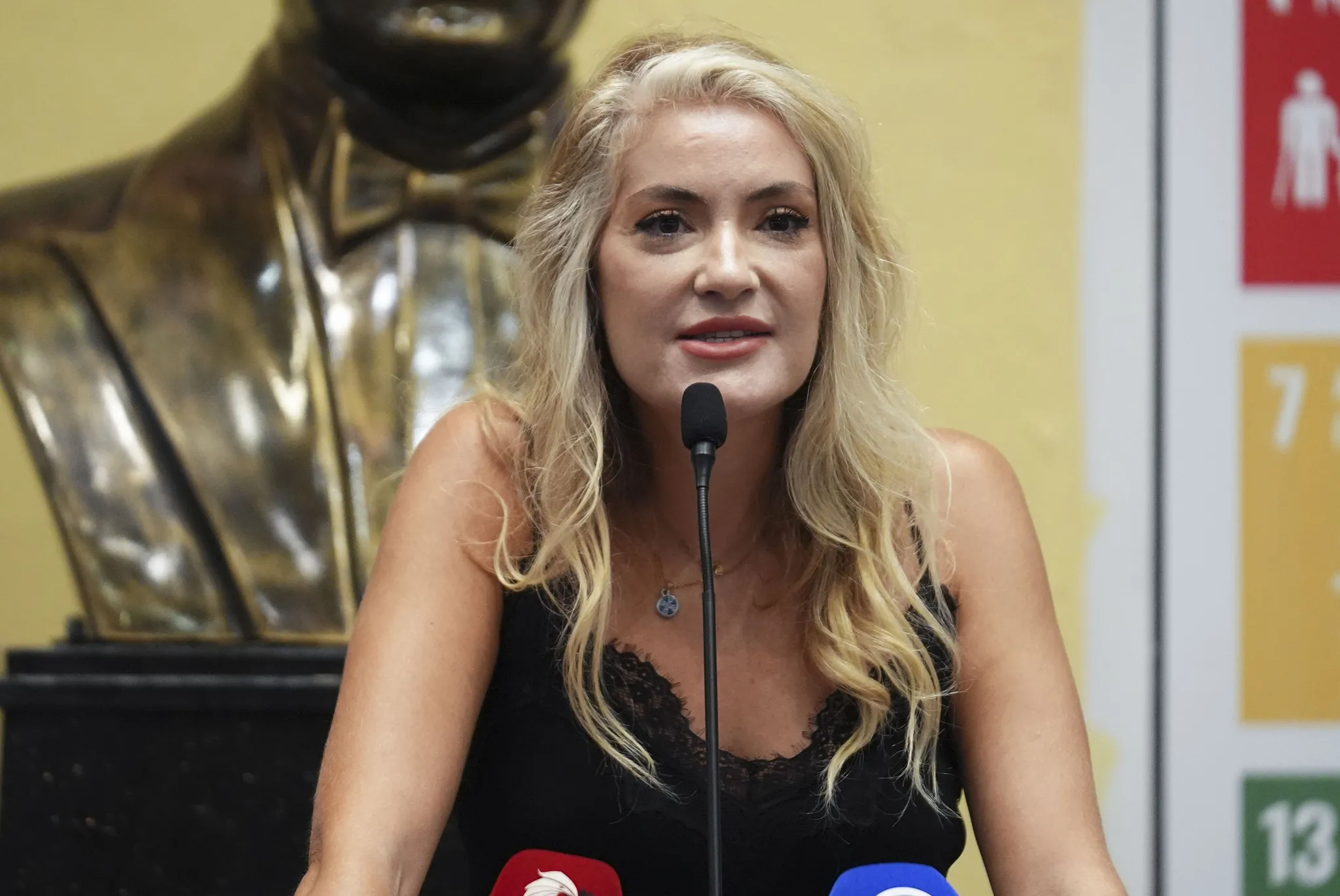 Tarık Akan 10. Ölüm Yıl Dönümünde Duygusal Anma Töreniyle Anıldı