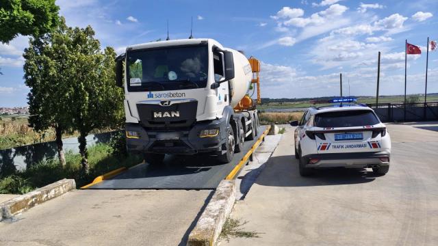 Taşıma Sınırını Aşan Kamyon Sürücüsüne 60 Bin TL Ceza