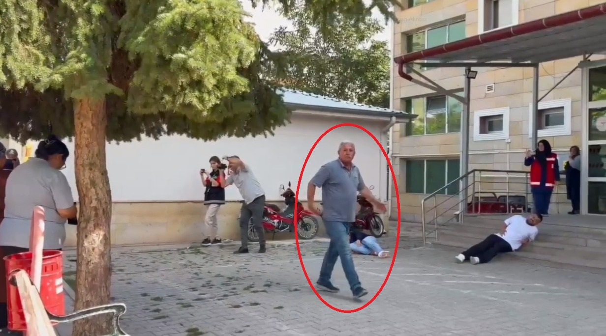 Tatbikatı gerçek sandı! Muhtarın panik anları kamerada