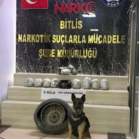 Tatvan'da Stepnede 6,5 Kilo Uyuşturucu: 2 Tutuklama