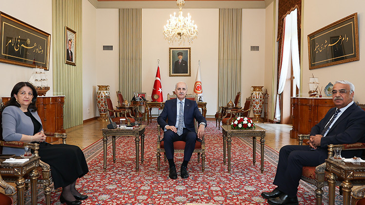 TBMM Başkanı Kurtulmuş'tan DEM Parti İmralı Heyetine Kabul