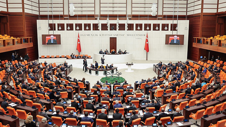 TBMM'de Yeni Yasama Yılı Öncesi Kapsamlı Tadilat: Aynı Koridorda Oda Düzenlemesi