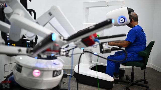 TCG Anadolu'da 5G ile robotik cerrahi: Denizde sağlıkta tarihi an