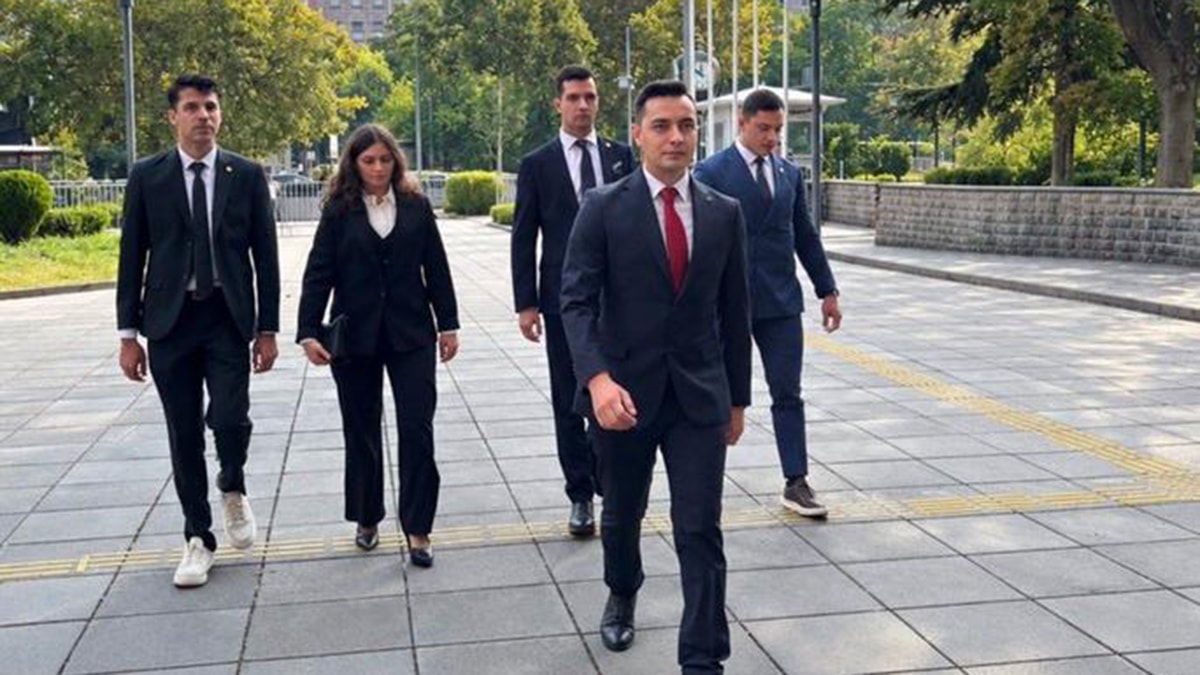 Teğmenler İhraç Kararına Tepkili: Bizi İhraç Edenlere Ödül Verildi