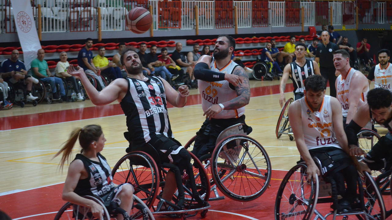 Tekerlekli Sandalye Basketbol Finali: Fenerbahçe-Beşiktaş Derbisi