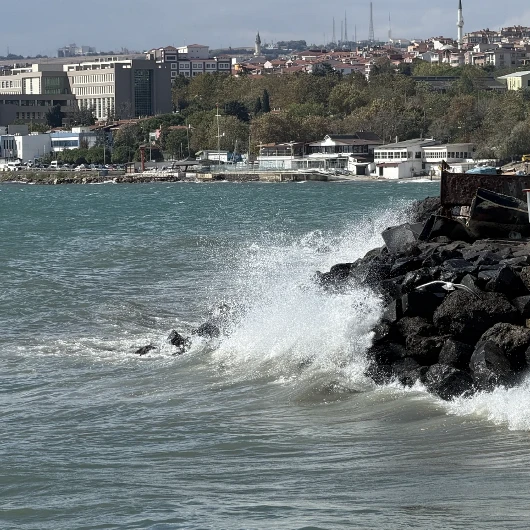 Tekirdağ'da 5 Gündür Fırtına: Rüzgar Hızı 40 Km'ye Ulaşıyor