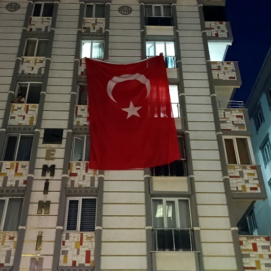 Tekirdağ'a şehit ateşi düştü: Ziya Koparan'ın baba ocağına bayrak asıldı