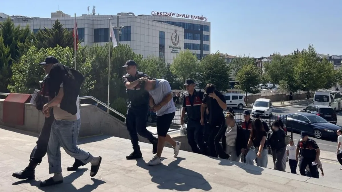 Tekirdağ'da Yasak Aşk İtirafı: Ormanda Kadın Kıyafeti Giydirip Şantaj Yaptılar; 6 Gözaltı