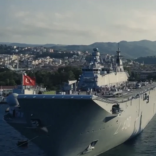 TEKNOFEST Mavi Vatan Gölcük'te Türk Donanması'nın Dev Filosuyla Göz Kamaştırdı