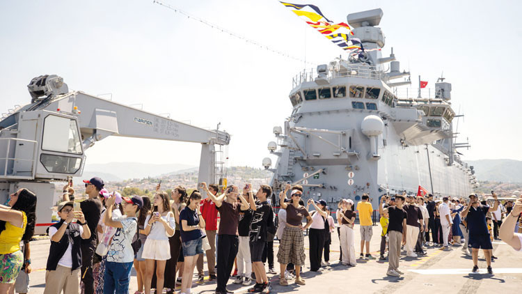 TEKNOFEST Mavi Vatan'da TCG Anadolu'ya Yoğun İlgi