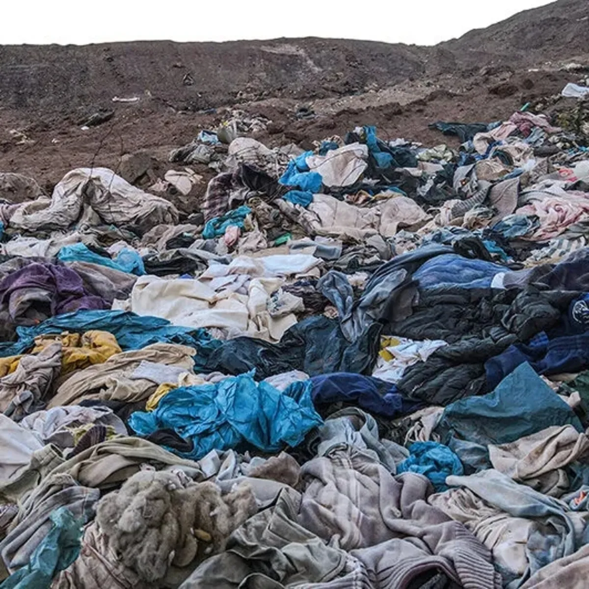 Tekstilde sıfır atık dönemi: Giyilmeyen kıyafetler PTT şubelerindeki kumbaralarda toplanacak