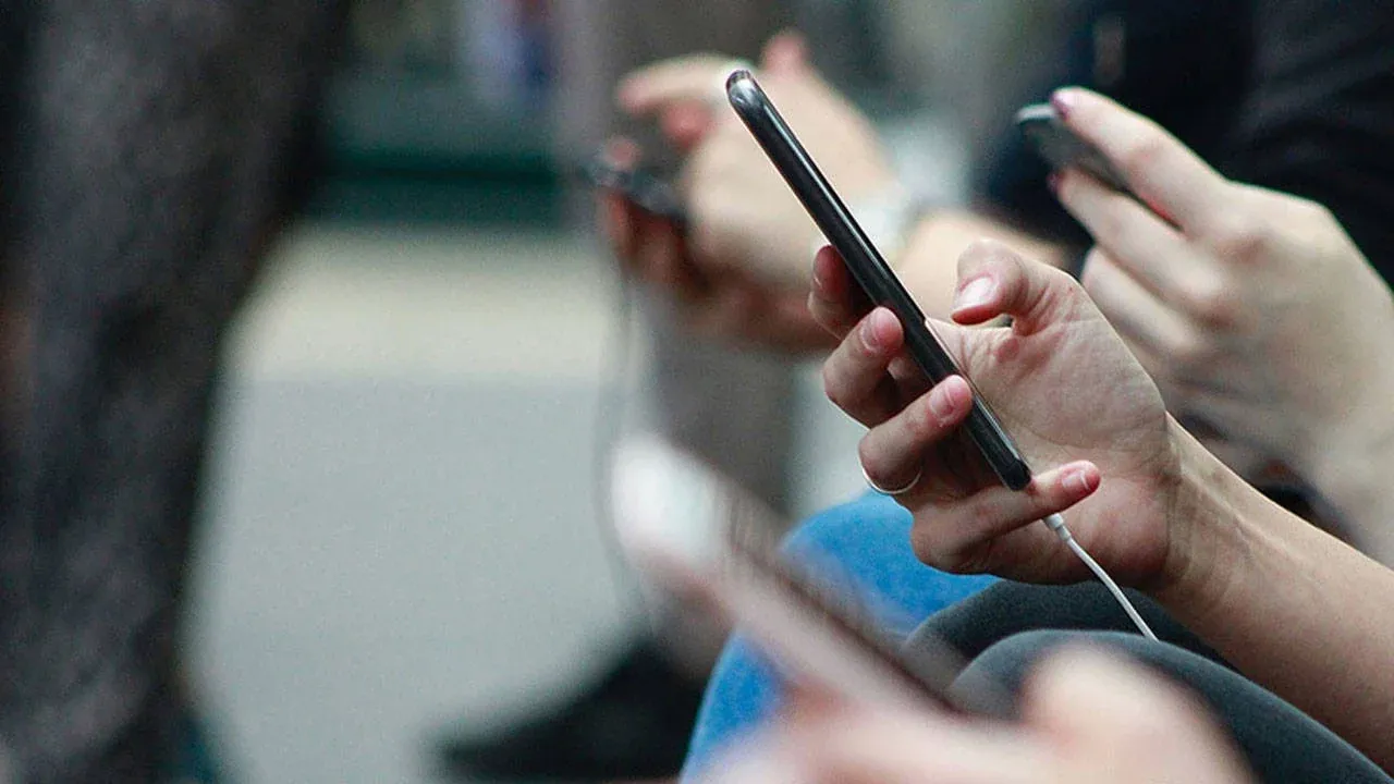 Telefon ve internet aboneliklerinde yeni dönem: BTK kuralları değiştirdi