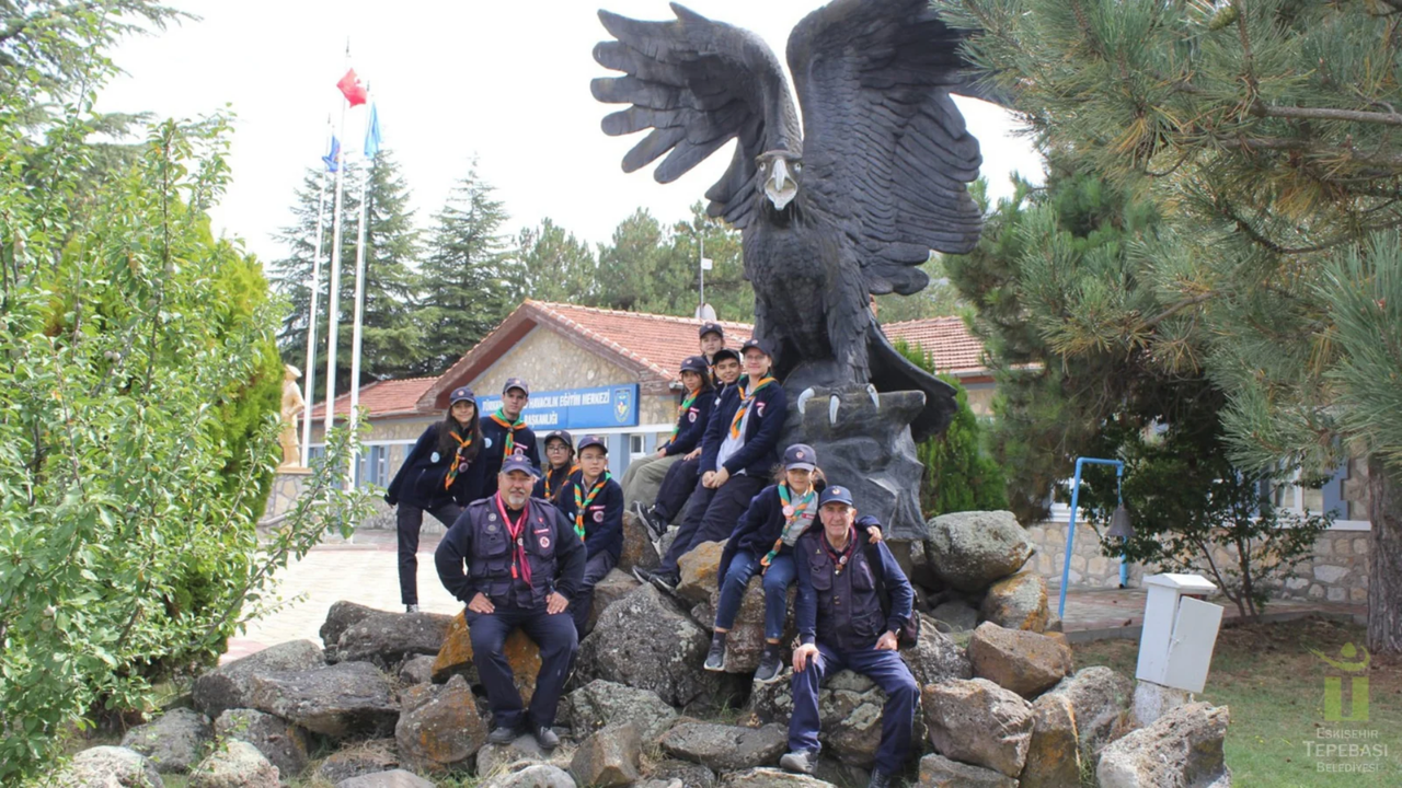 Tepebaşı İklim İzcileri İnönü'de tarih ve doğayı keşfetti