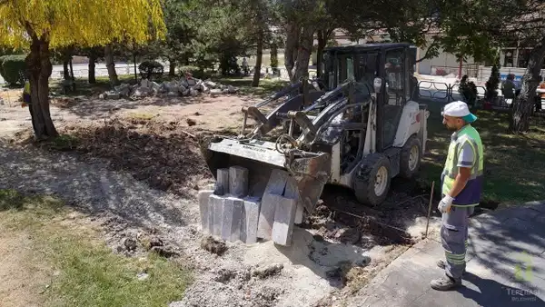 Tepebaşı'nda Uluönder Parkı Yenileniyor