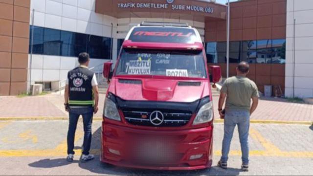 Ters Şeritten Giden Minibüs Şoförünün Ehliyetine El Konuldu