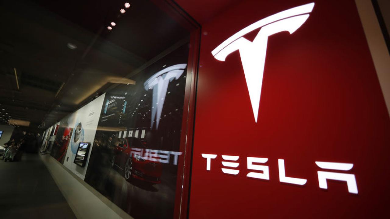 Tesla'nın Kârı Yüzde 43 Düştü: Gelir Sabit Kaldı