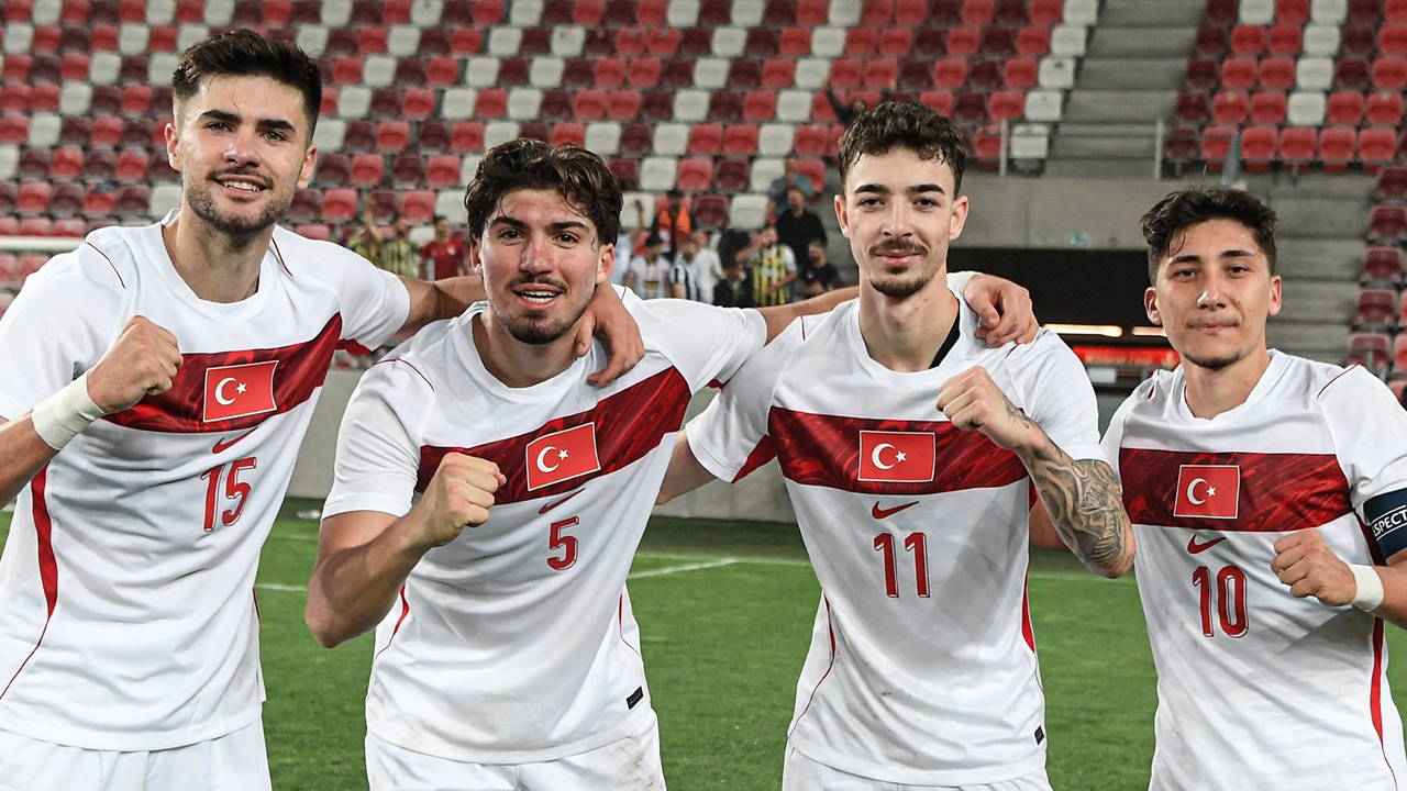 TFF'den A Milli Takım'a İki Takviye: Emirhan İlkhan ve Yusuf Akçiçek