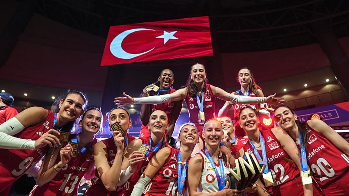 TFF'den Milli Kadın Voleybol Takımı'na şampiyonluk kutlaması