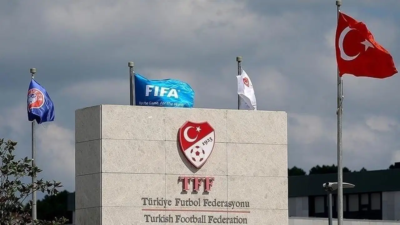TFF'den Süper Lig'de yarı otomatik ofsayt kararı: 'Hakem kararlarını güçlendireceğiz