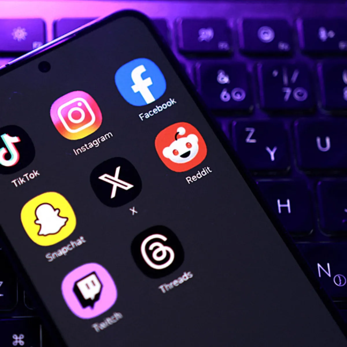Threads Türkiye'de yeniden açıldı: Veri kontrolü kullanıcıda
