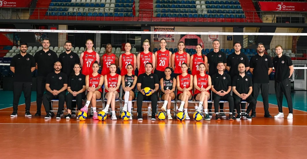 THY Kadın Voleybol Takımı'na İtalya Vizesi Engeli