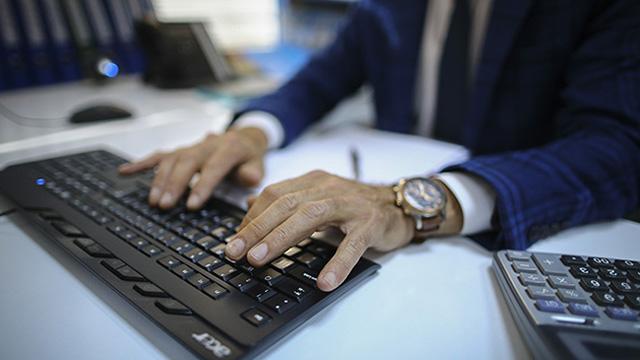 Ticaret Bakanlığı 14 Sözleşmeli Bilişim Personeli Alımını Duyurdu