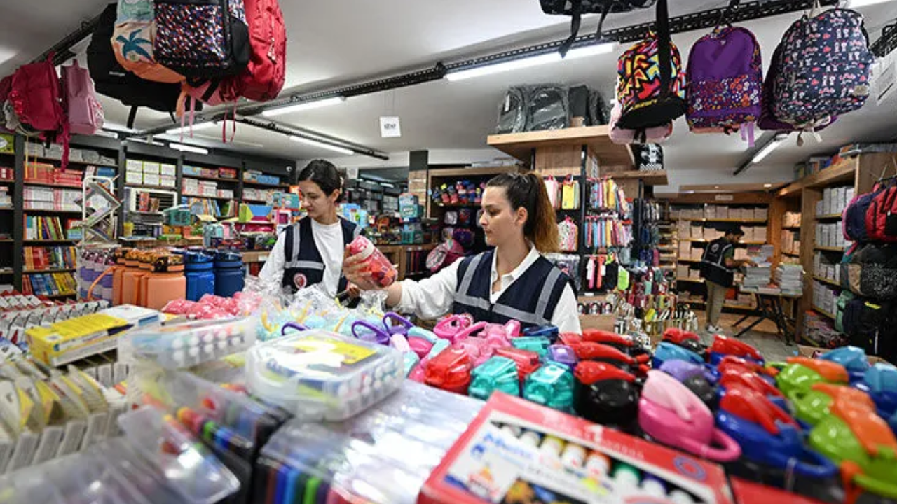 Ticaret Bakanlığı'ndan 81 İlde Kırtasiye Denetimi: 367 İşletmeye Yaptırım
