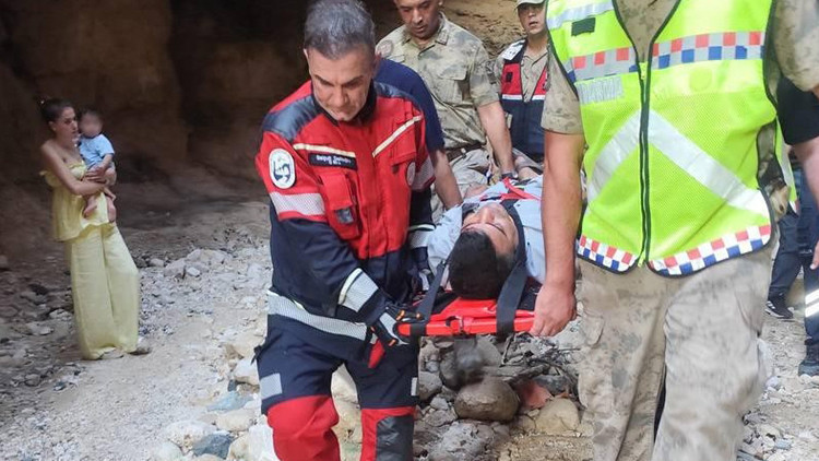Titus Tüneli'nde Mahsur Kalan Gencin 2 Günlük Esareti Jandarma Tarafından Son Buldu