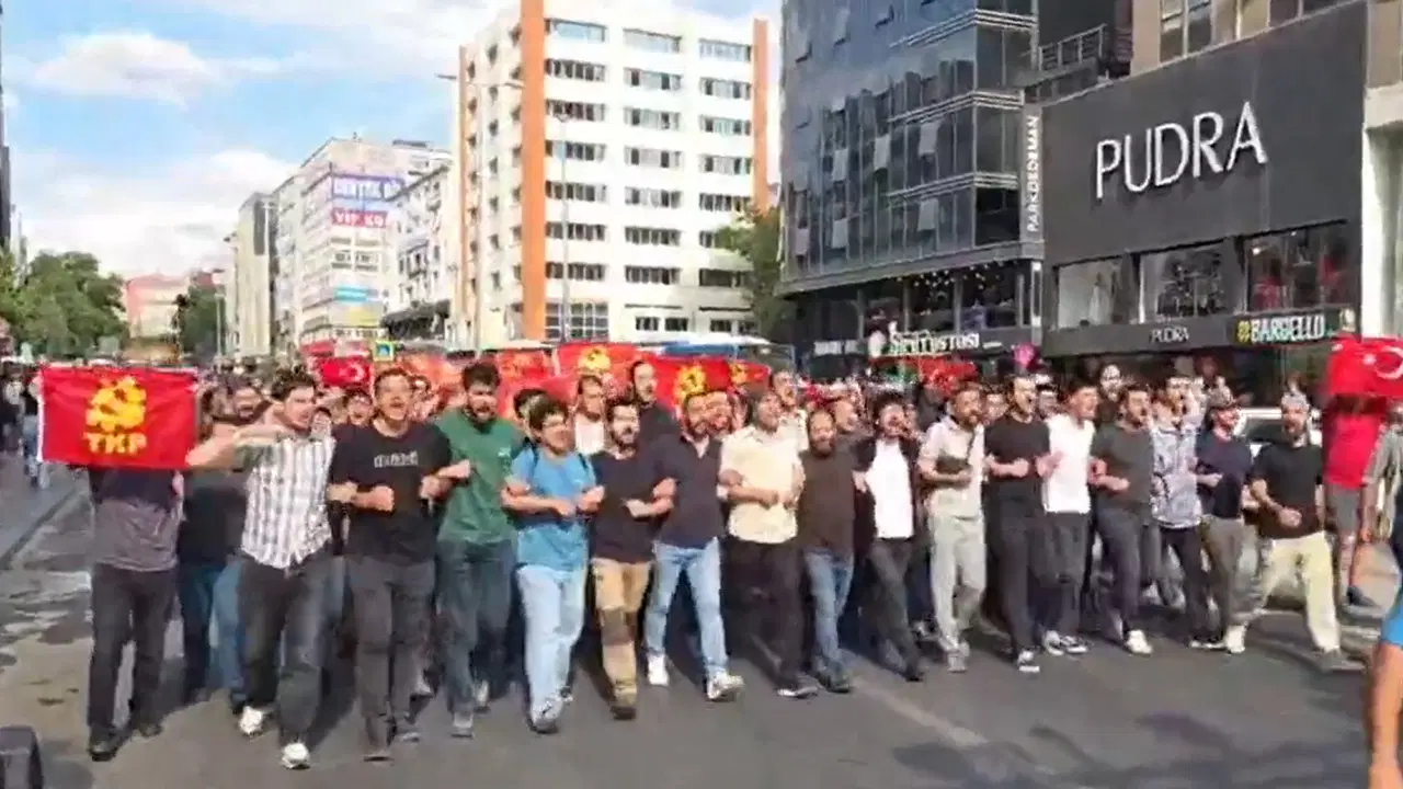 TKP'den NATO protestosunda polis müdahalesi: 100'den fazla gözaltı