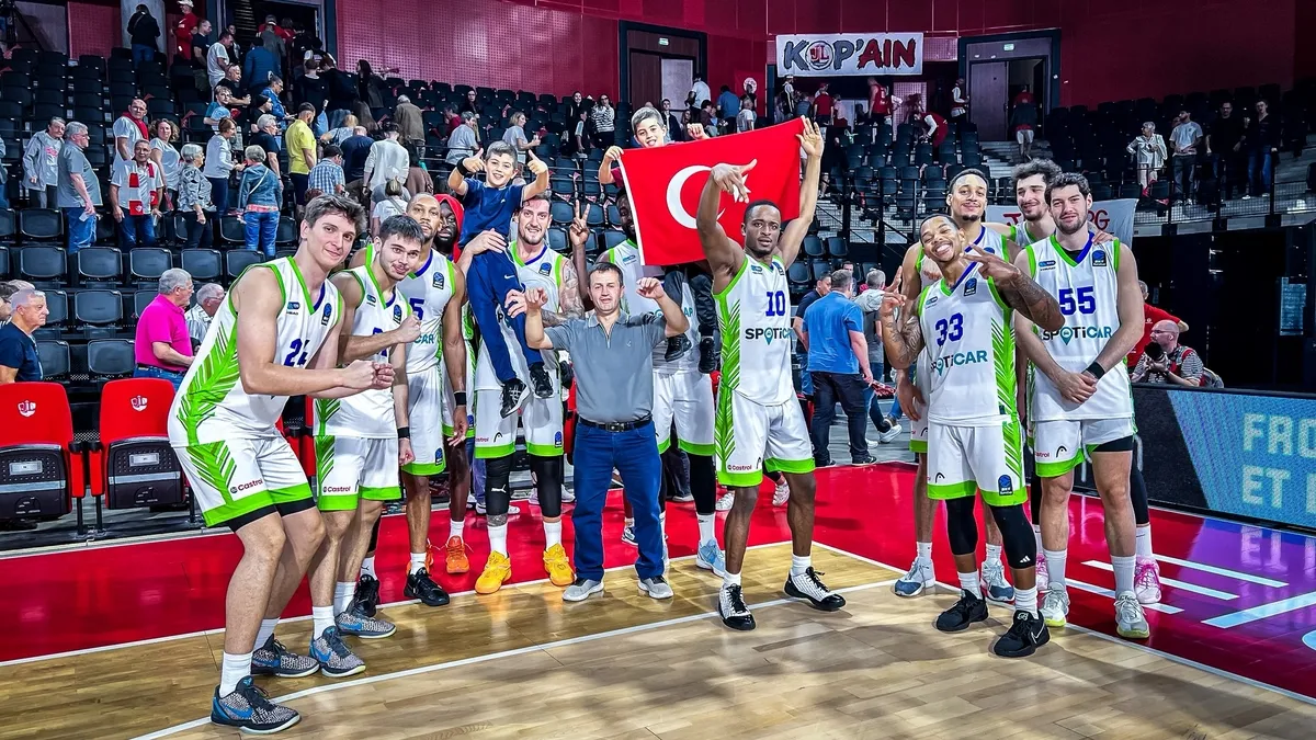 Tofaş, JL Bourg deplasmanında 89-82 kazandı