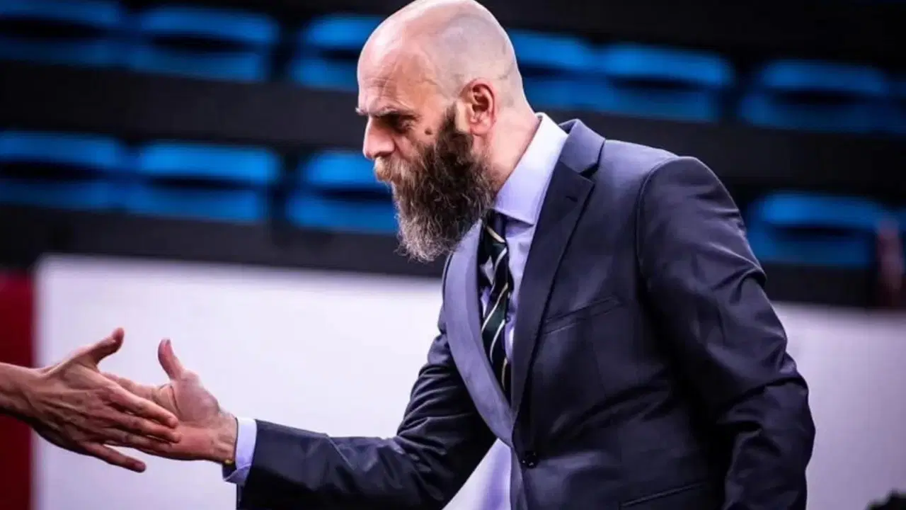 TOFAŞ'ta yeni dönem: Massimo Cancellieri başantrenör oldu