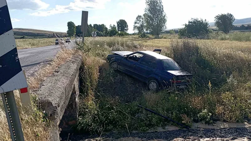 Tokat'ta feci kaza: Otomobil şarampole uçtu, 1 ölü 1 yaralı