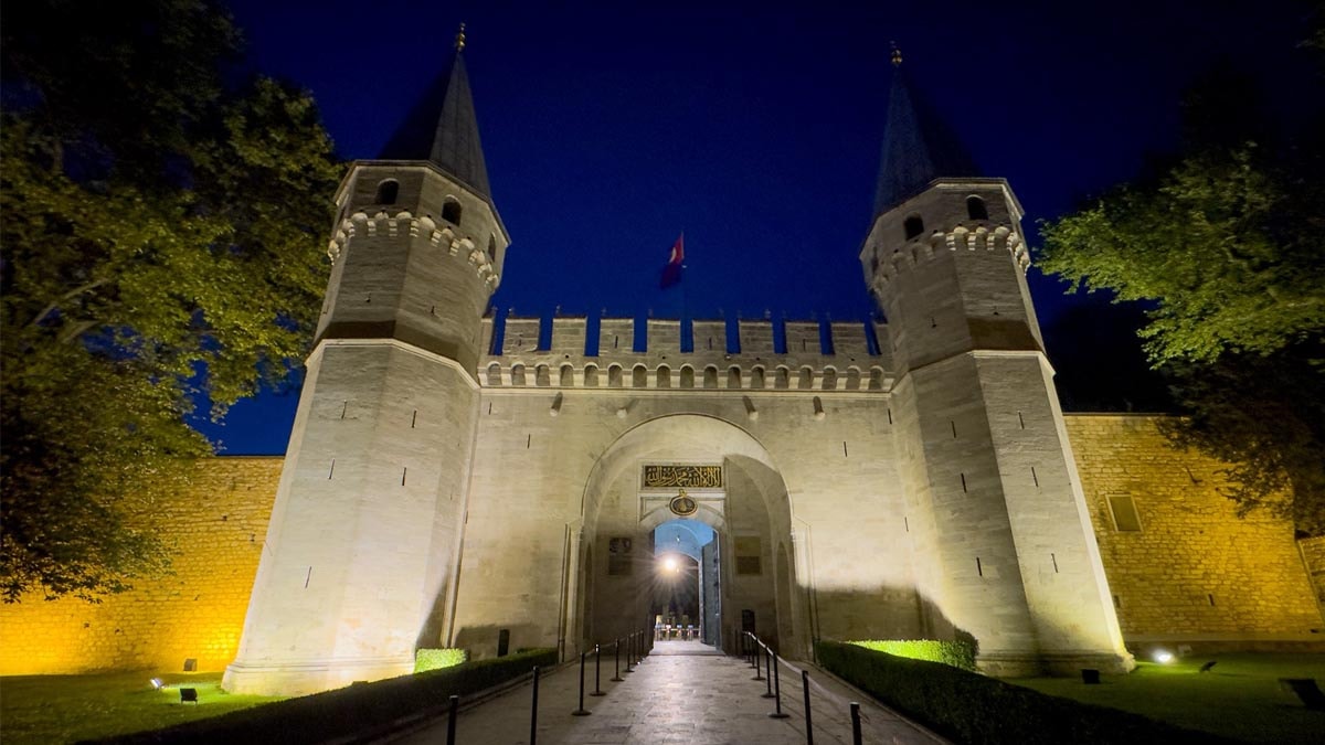 Topkapı Sarayı'nda Gece Ziyaretleri Başlıyor: Yaz Güzergahı Genişletildi