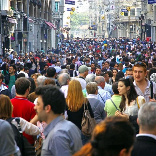 Toplumun Değerlerine Sahip Çıkması Mizah Sınırlarını Yeniden Tartışmaya Açtı