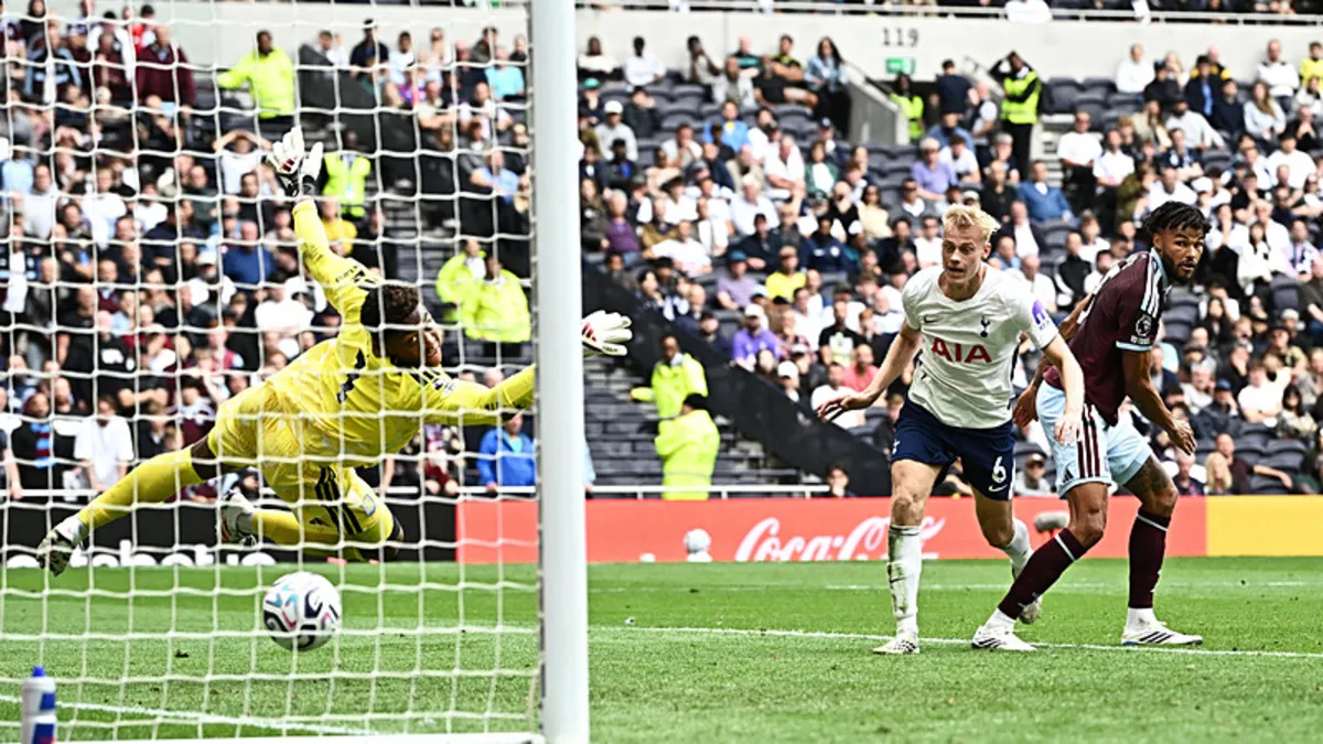 Tottenham, Aston Villa'ya 3-2 kaybetti