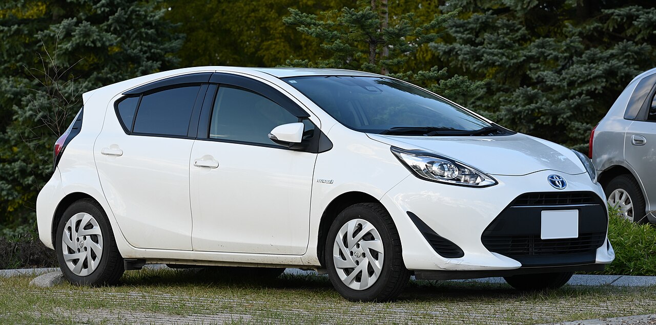Toyota Aqua GR Sport: Hibrit Performansın Yeni Yüzü Japonya'da Tanıtıldı