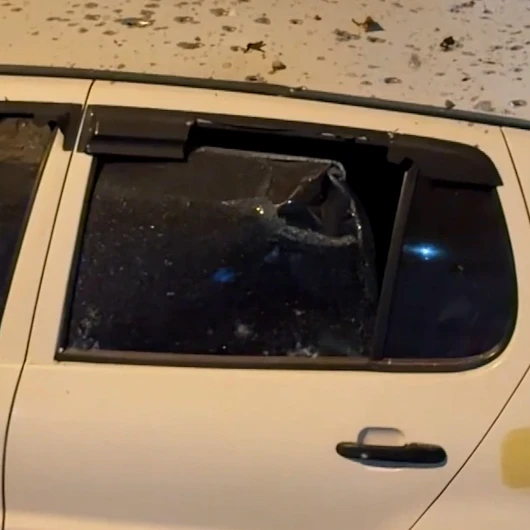 Trabzon'da Emniyet Bahçesine İHA Düştü: 3 Araç Hasar Gördü
