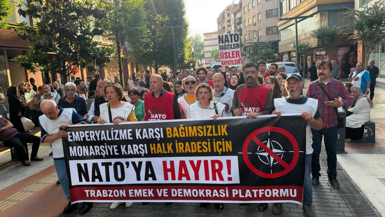 Trabzon'da NATO protestosu: Emekçilere barikat, NATO'ya serbestlik