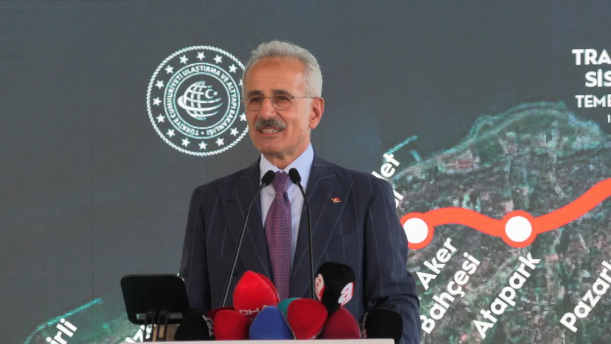 Trabzon Raylı Sistem Hattı İçin Tarihi Adım: Temel Atıldı