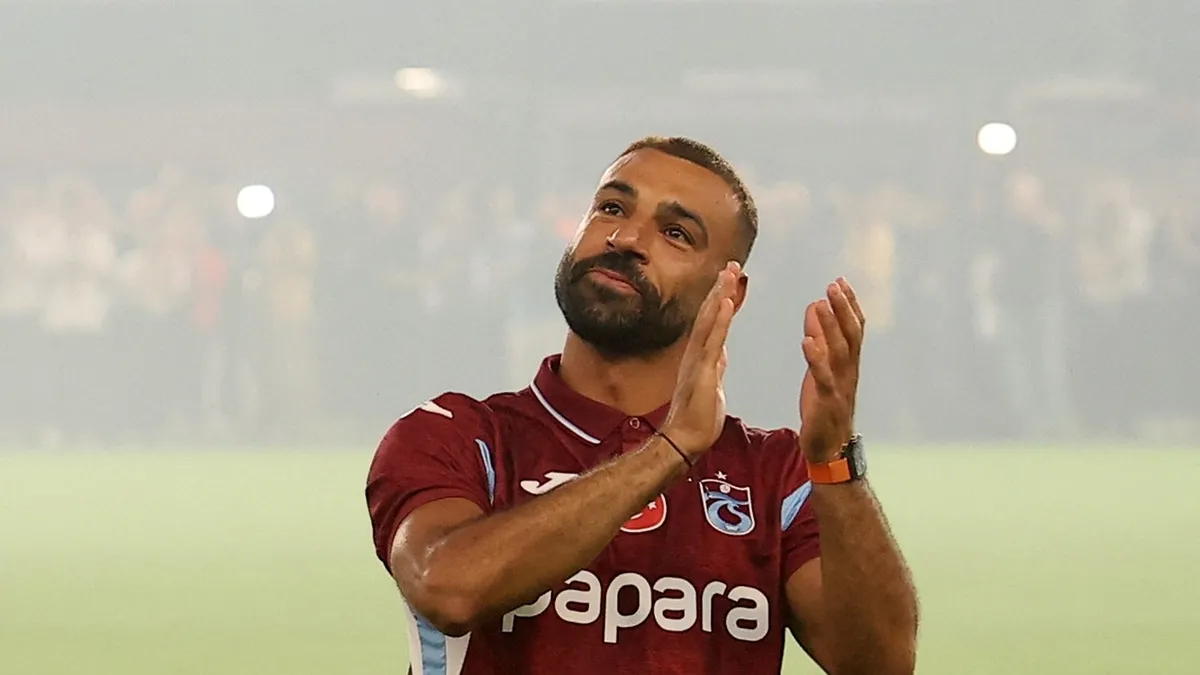 Trabzon'da Tarihi Gün: Muhammed Salah Trabzonspor İmzasını Attı