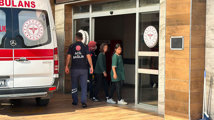 Trabzon’da 12 öğrenci zehirlenme şüphesiyle hastaneye kaldırıldı