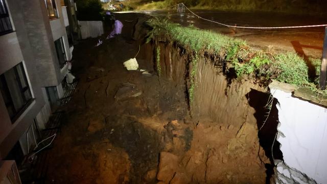Trabzon'da Sağanak Hayatı Felç Etti: Ulaşımda Aksaklıklar
