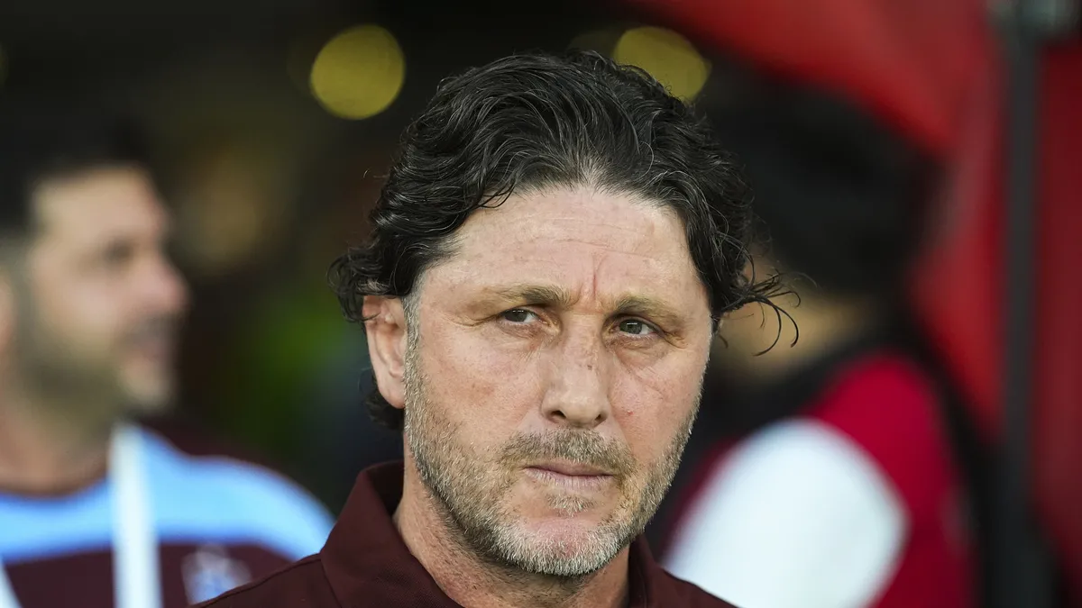 Trabzonspor'da 6 Numara Pozisyonunda Belirsizlik Sürüyor