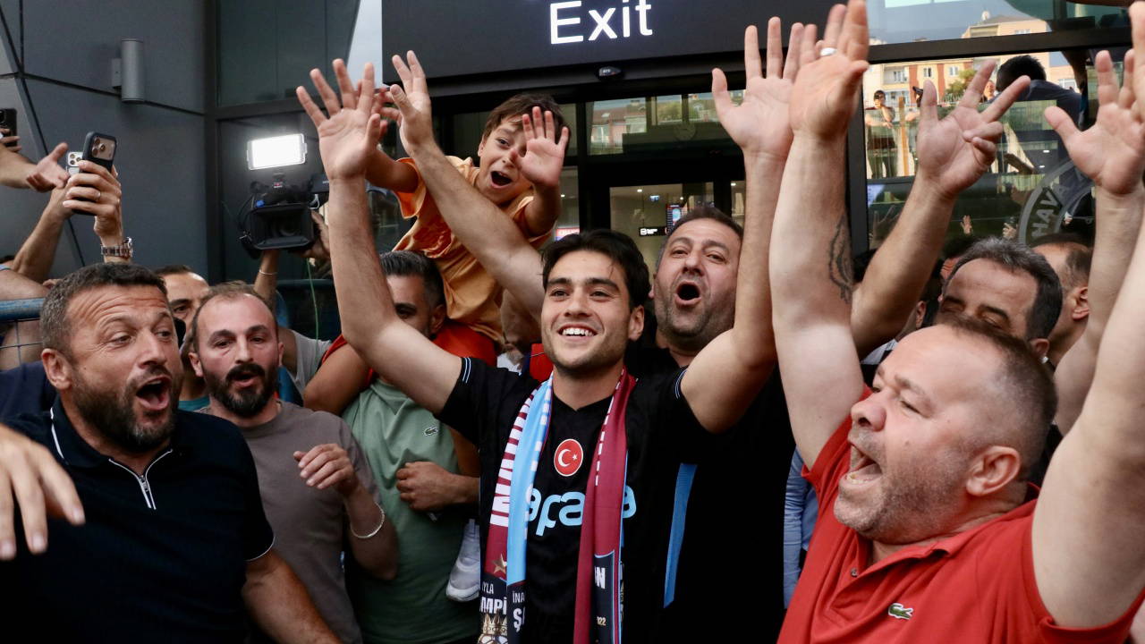 Trabzonspor, Aral Şimşir transferini resmen açıkladı