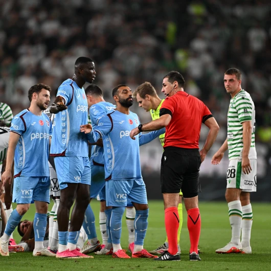 Trabzonspor Avrupa'ya Ferencvaros'ta Veda Etti: 4-0