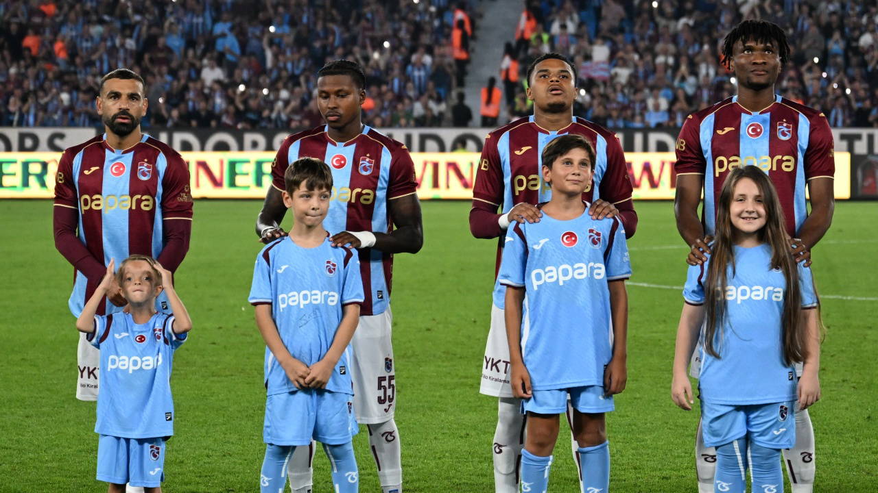Trabzonspor - Başakşehir Maçı Saat 19.00'da! Canlı Yayın Bilgileri