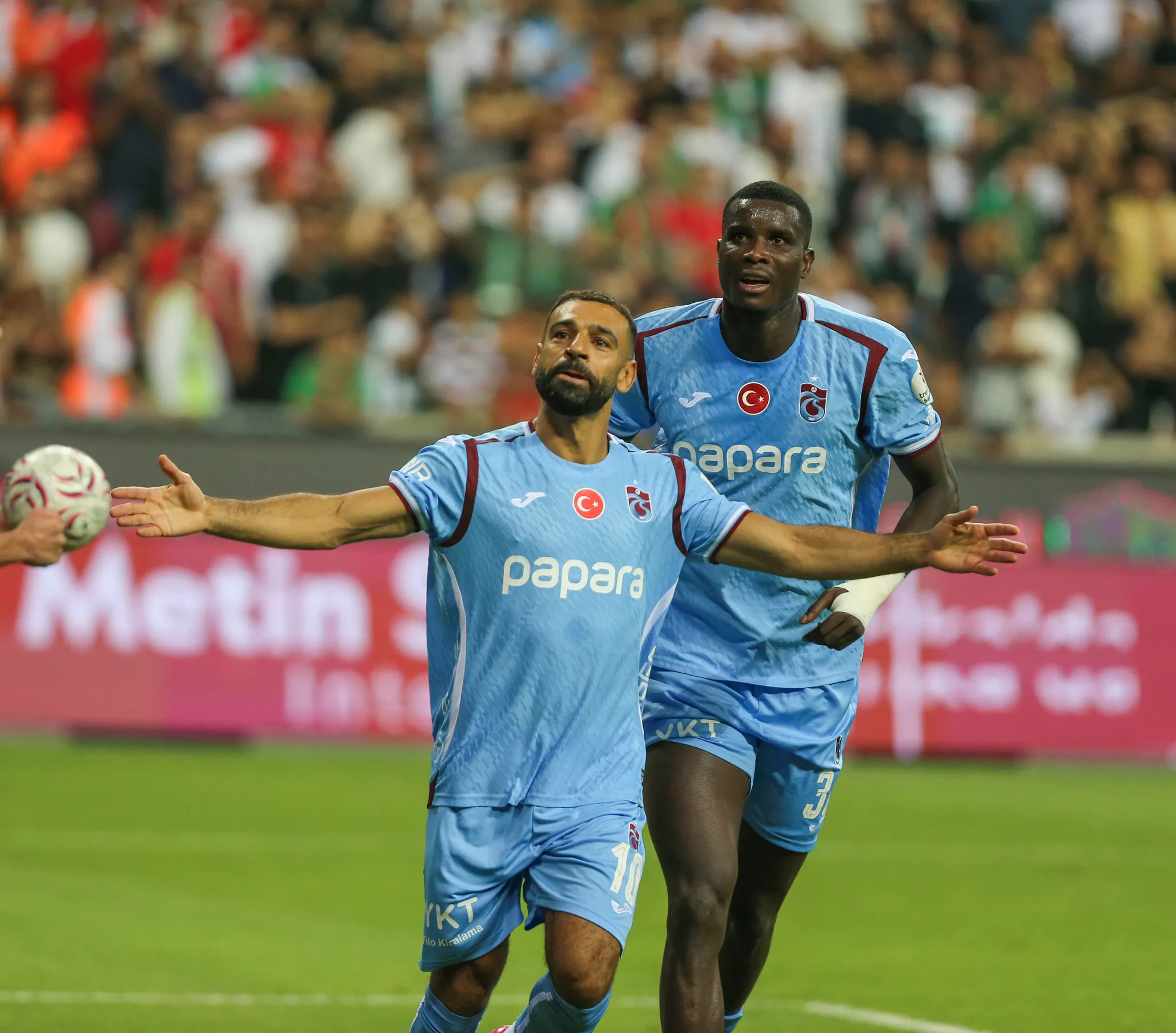 Trabzonspor Diyarbakır'da Fırtına Gibi Esti Ama Amedspor Son Saniyede Yıktı! 2-1
