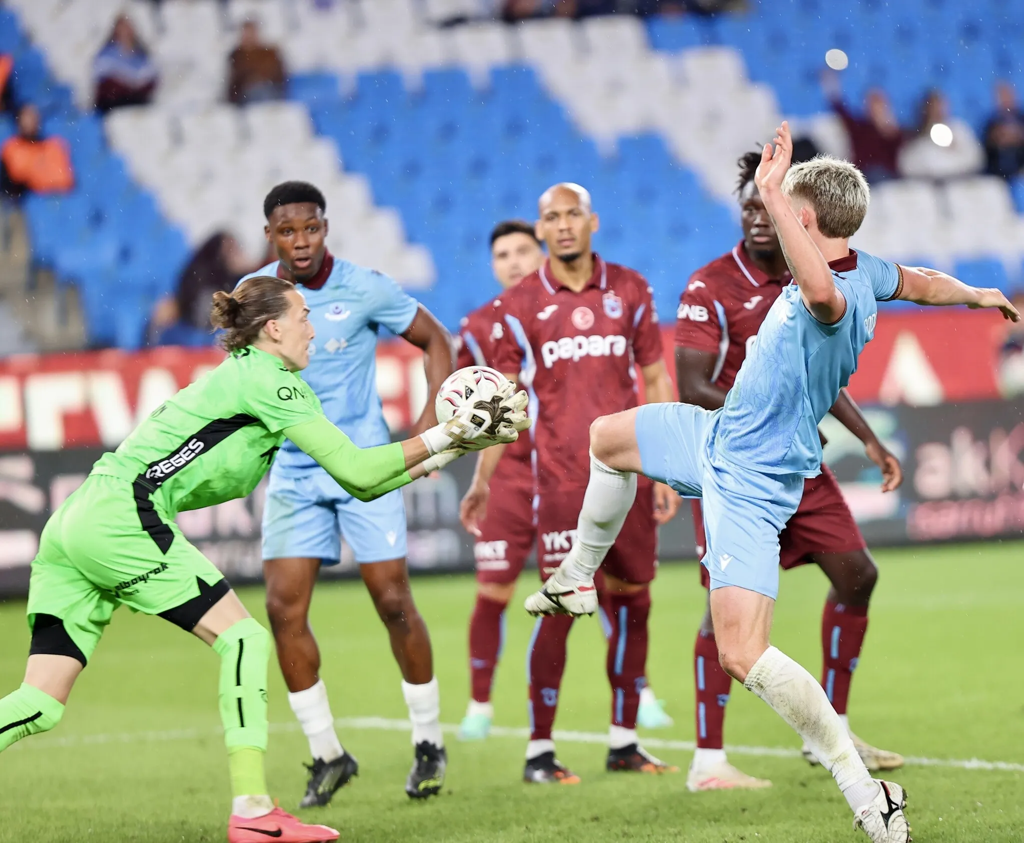 Trabzonspor Drogheda United'a 86'da Yenildi: Kardeş Kulüp Maçında Sürpriz Sonuç